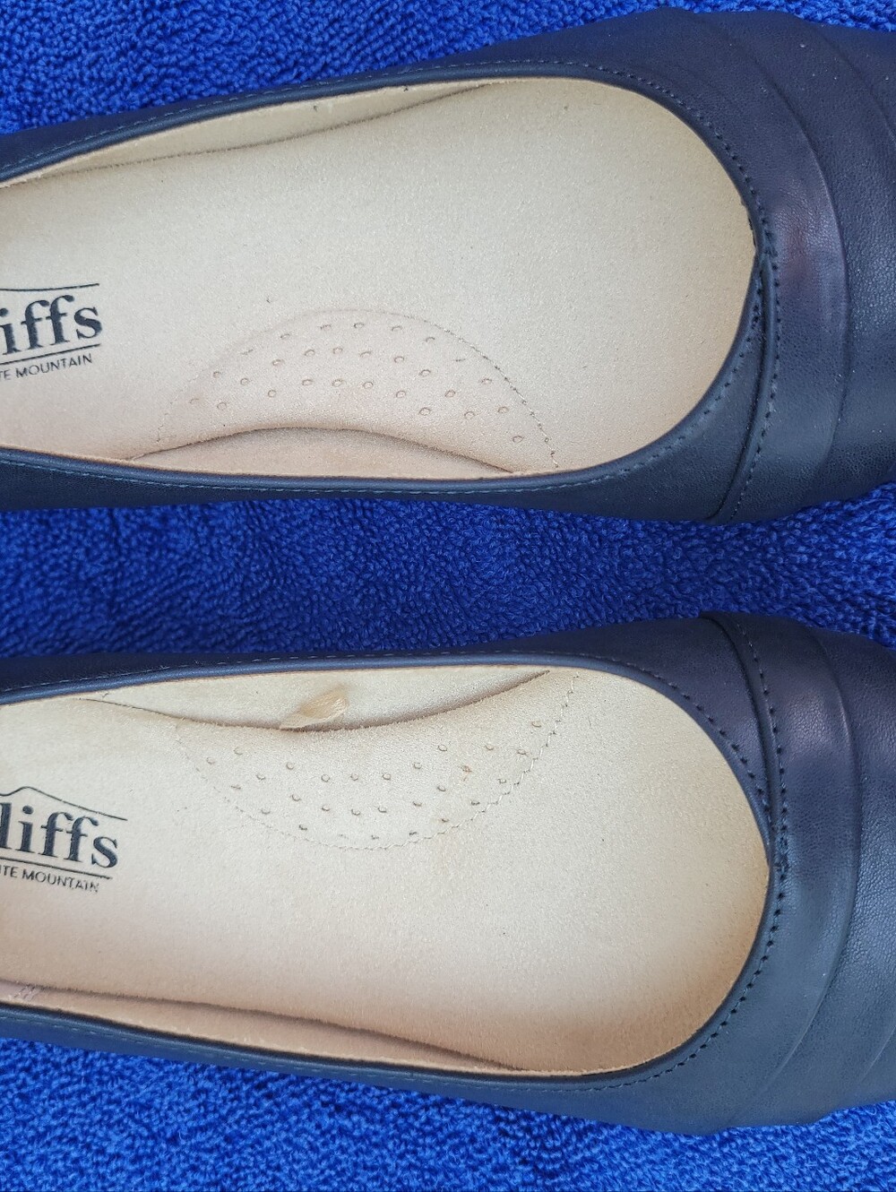 Cliffs by White Mountain Clara Navy Blue Ballet Flats